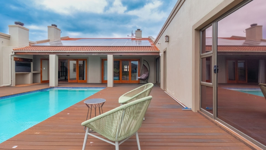 6 Bedroom Property for Sale in Tre Donne Estate Western Cape